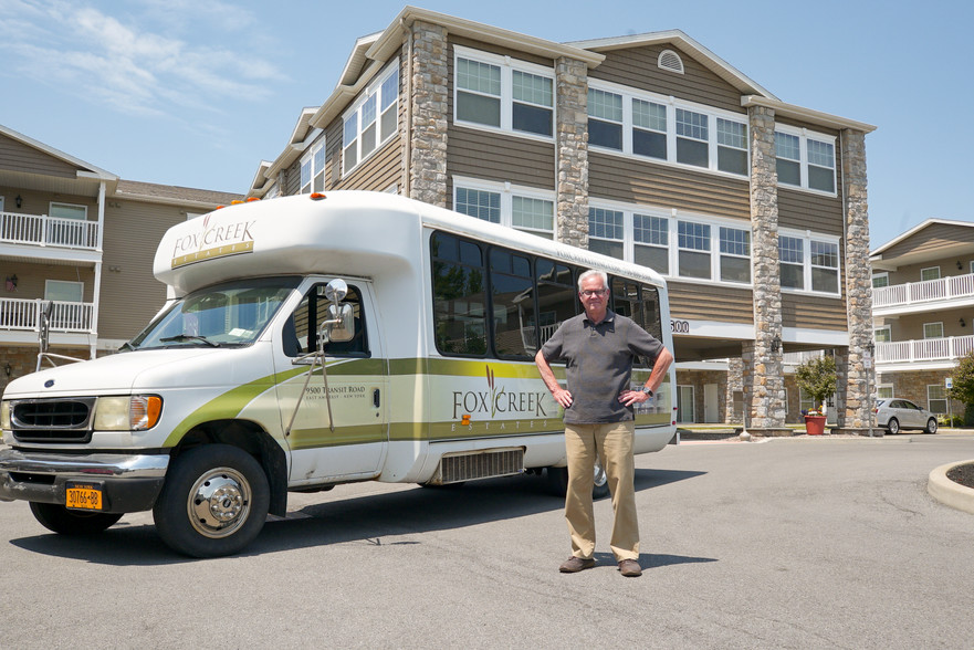 Van Shuttle Service - Fox Creek Estates, Villas & Shoppes