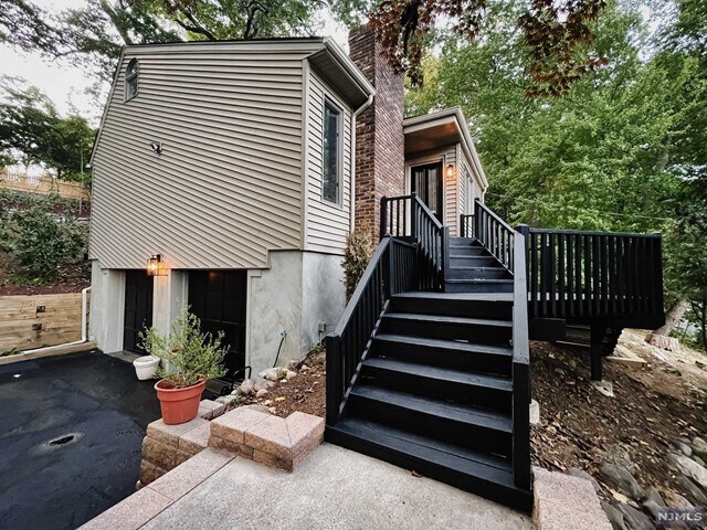 Primary Photo - 330 Lafayette Ave