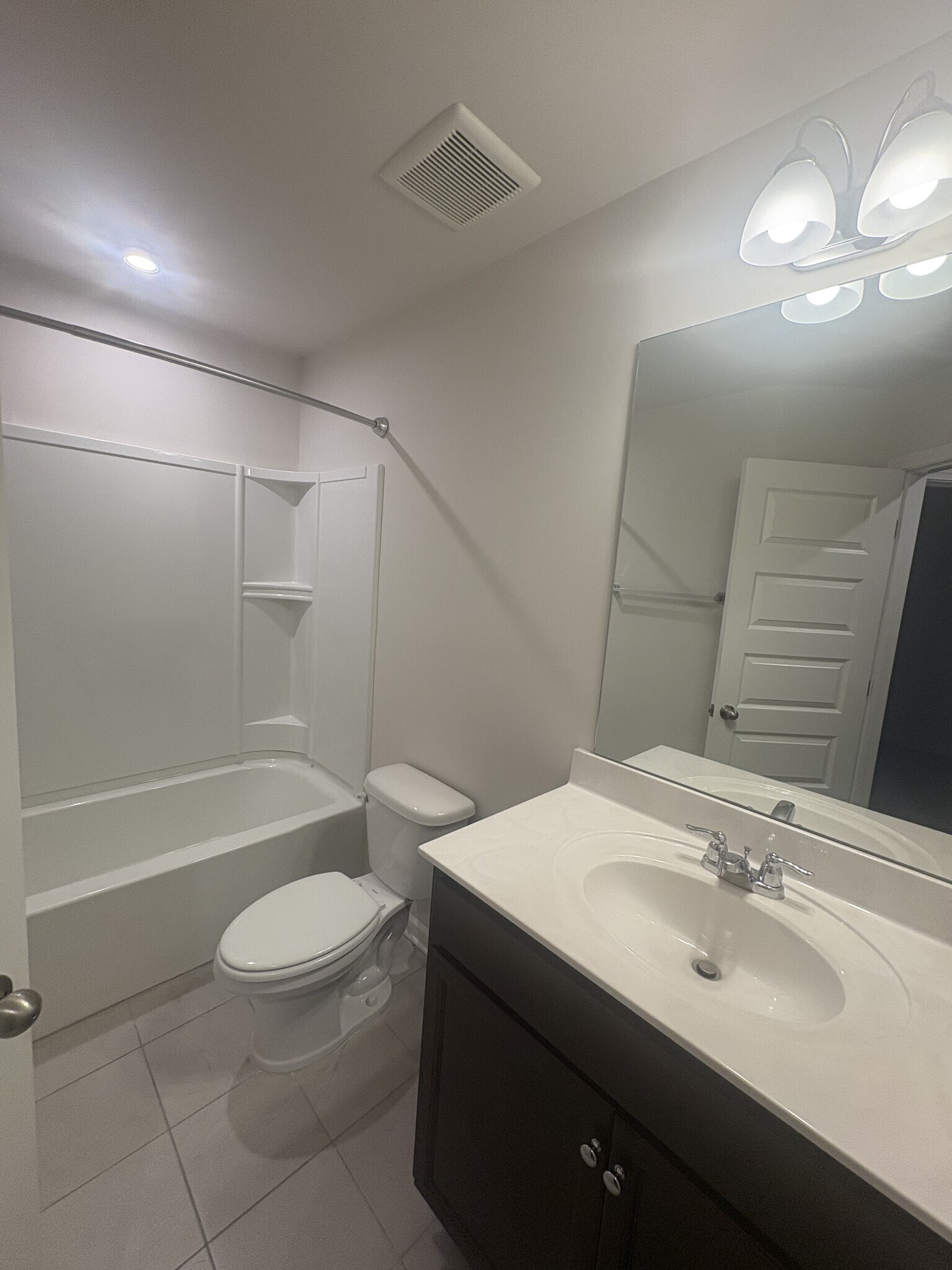 Building Photo - 106 Brighton Ln