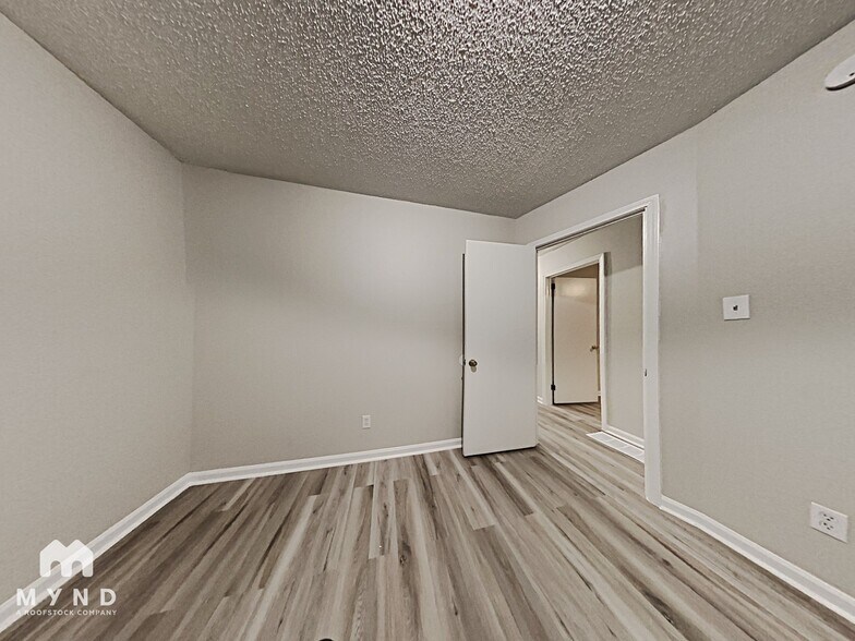 Building Photo - 1109 4th Way