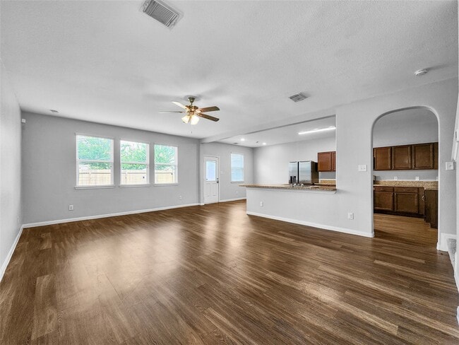 Building Photo - 10311 Urban Oak Trl