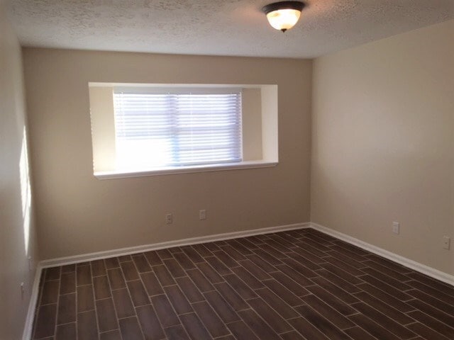 Building Photo - 8323 Quail Hills Dr