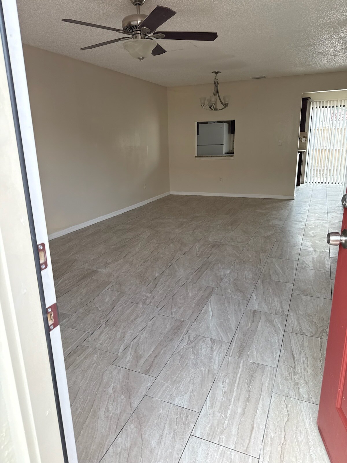 Building Photo - 1605 Little River Dr