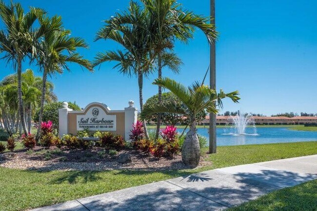 Building Photo - 3500 Briar Bay Blvd