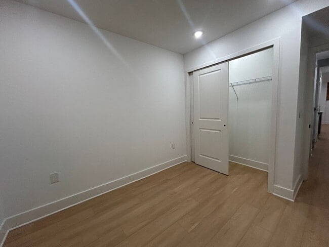 Building Photo - 612 N 39th St