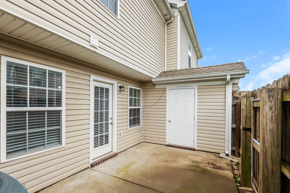 Building Photo - 3007 RG Buchanan Dr