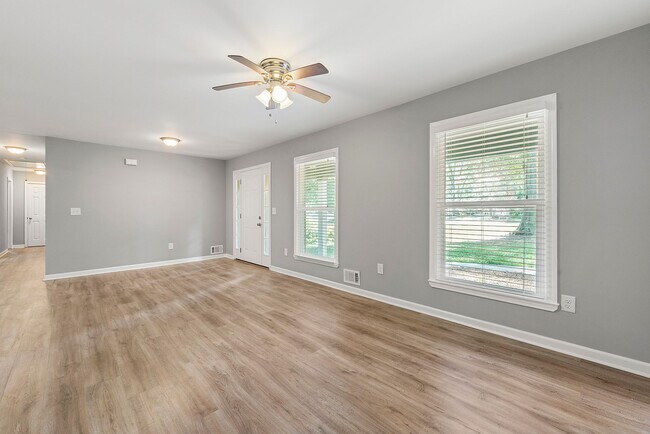 Building Photo - 1300 Milstead Ave NE