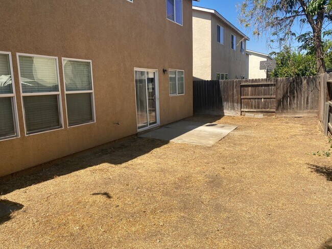 Primary Photo - Beautiful Family Home!