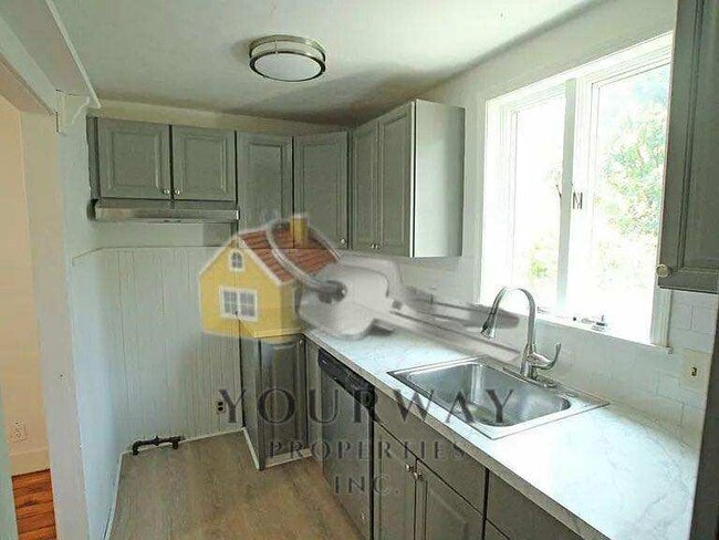 Building Photo - 140 Cypress St