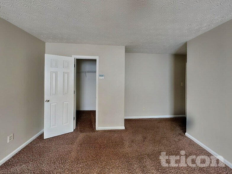 Building Photo - 1029 Peace Dr