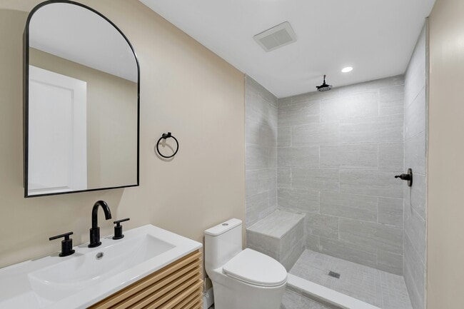 Building Photo - 171 Van Horne St