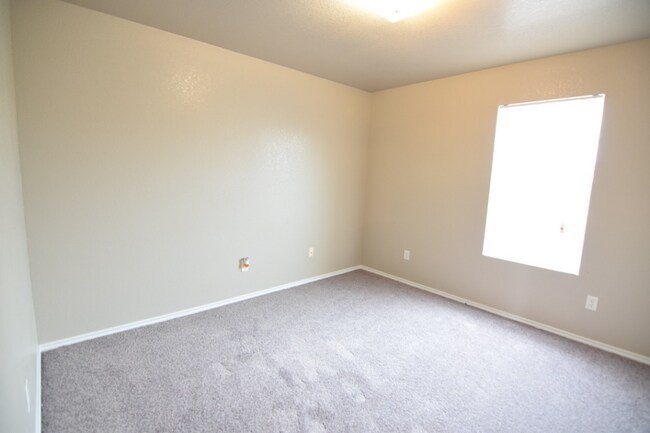 Building Photo - 1714 Freedom Loop