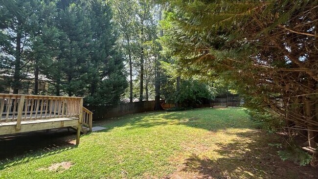 Building Photo - Cozy Remodeled Decatur 1 Bed-1 Bath DUPLEX...