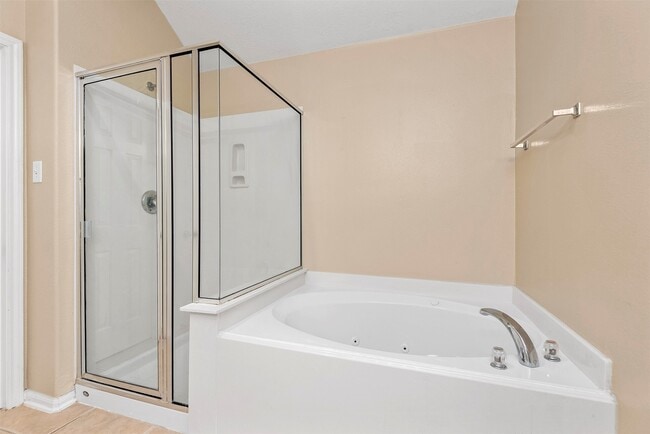 Building Photo - 19 E Twinvale Loop