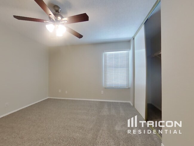 Building Photo - 4600 Courtside Dr