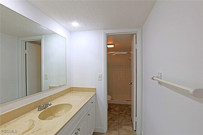 Building Photo - 12351 Woodrose Ct