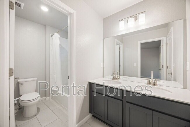 Building Photo - 809 Waterthrush Ln