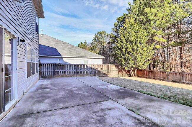 Building Photo - 15611 Normans Landing Dr