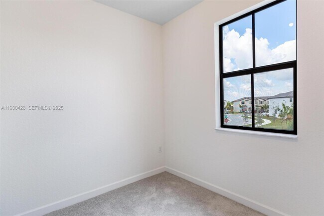 Building Photo - 23521 SW 129th Ave