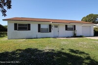 Building Photo - 581 Sylvia Rd