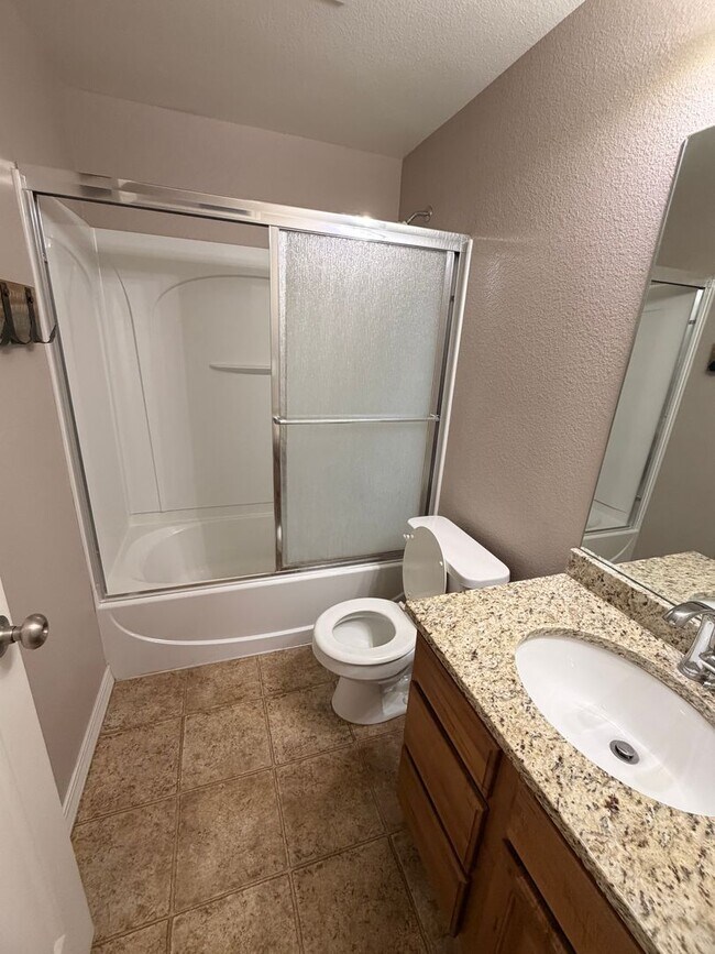 Building Photo - Bright & Spacious 5-Bedroom Home with 3-Car Garage – Available Now