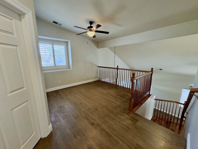 Building Photo - 4629 Stern Dr