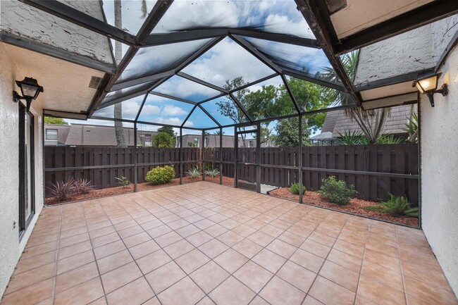 Building Photo - 2508 NW 99th Ave