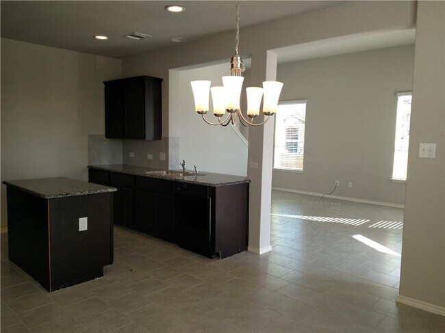 Building Photo - 133 Flatland Trl