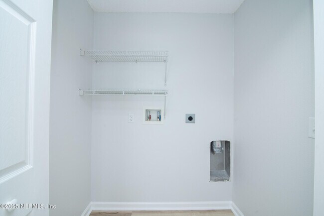 Building Photo - 1101 Scheidel Ct