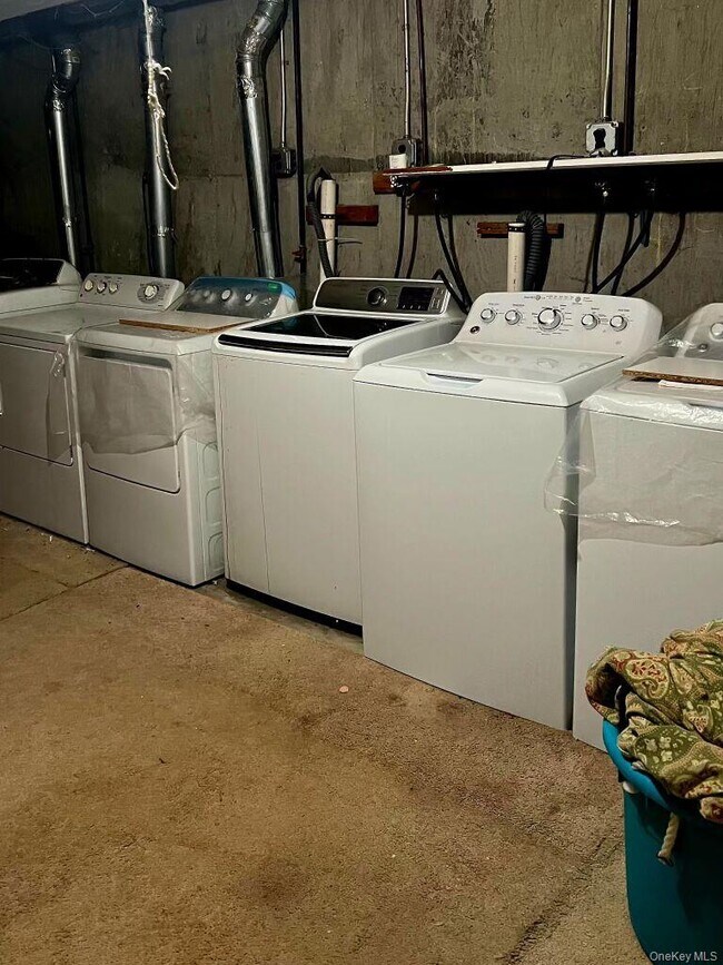 Building Photo - 97-48 91st St