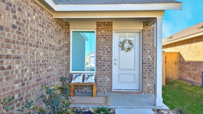 Building Photo - 16843 Old Wagon Wy