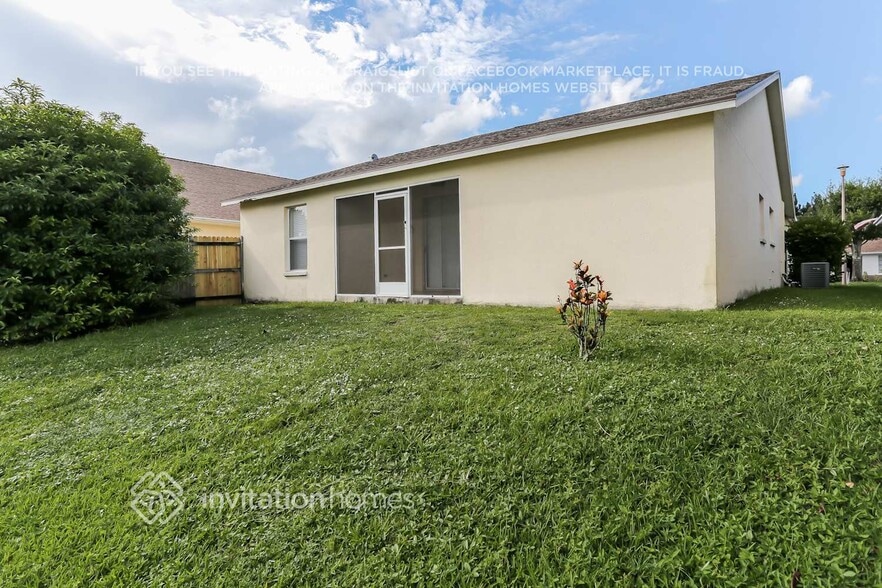 Building Photo - 5040 Foxhall Dr N