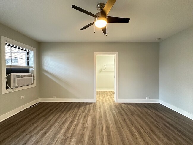 Building Photo - 735 Judson Ave