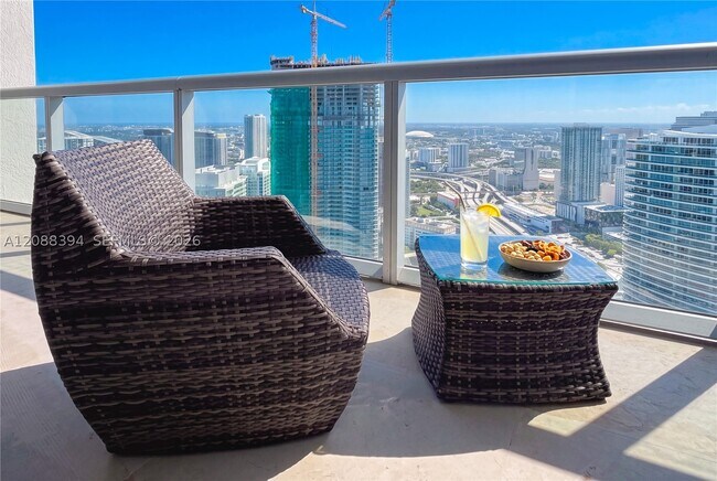 Building Photo - 465 Brickell Ave
