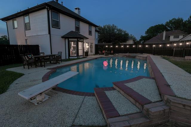 Building Photo - 994 Regency Dr