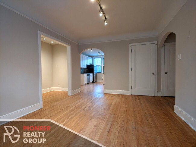 Building Photo - Rockwell Courtyard Apartments