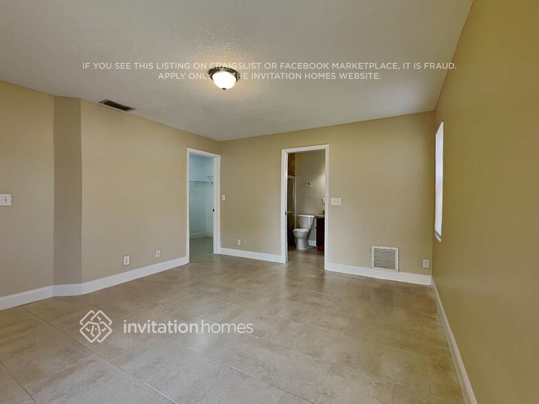 Building Photo - 12190 Brisbane Ln
