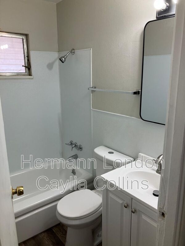 Building Photo - 205 Ben Nevis Rd