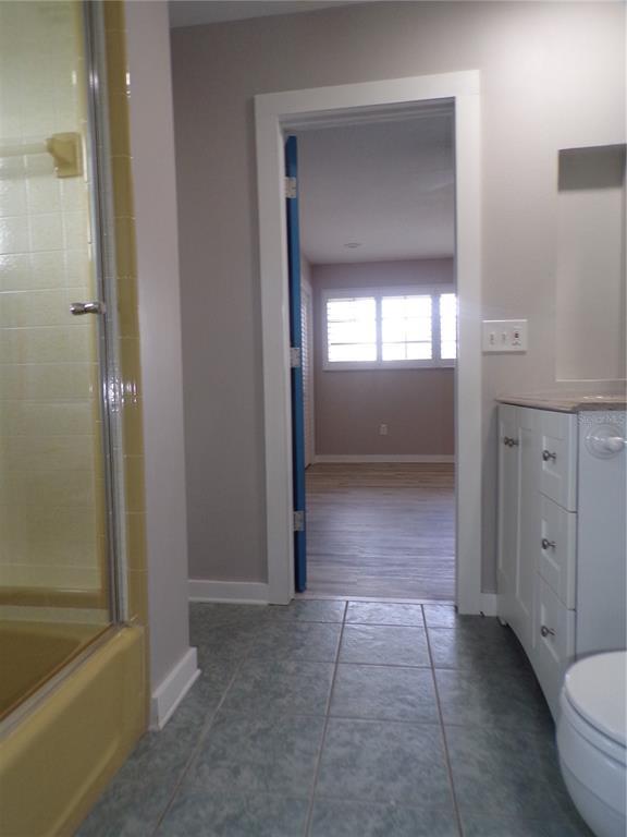 Building Photo - 2310 Palm Tree Dr
