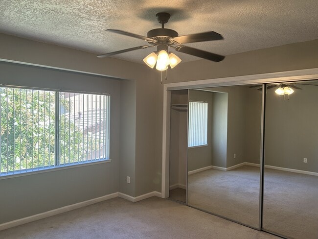 Building Photo - 4063 Elmo Loop