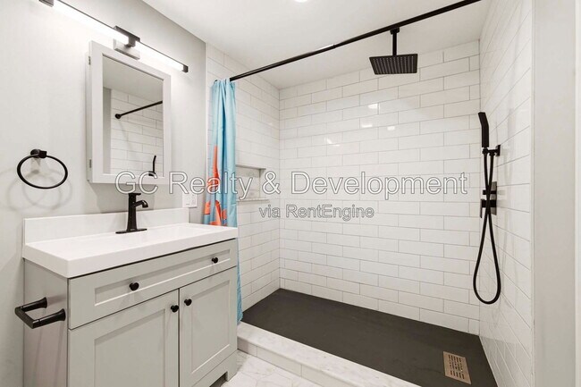 Building Photo - 27W180 Cooley Ave