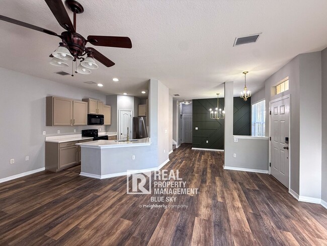 Building Photo - 7624 Red Mill Cir