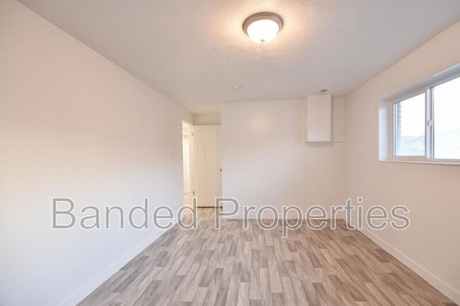 Building Photo - 5849 3840 W