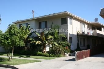 Building Photo - 1646 Livonia Ave