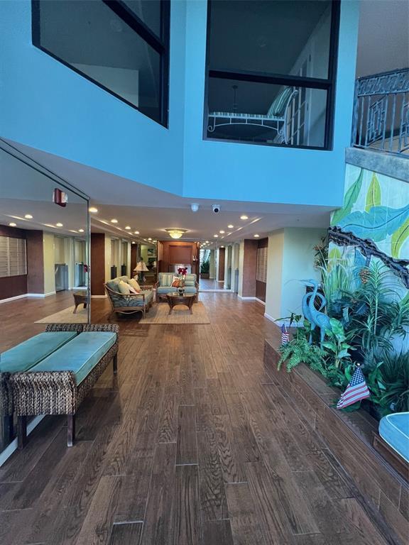 Building Photo - 670 Island Way