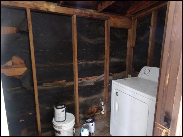 Building Photo - 8 Janmar Dr