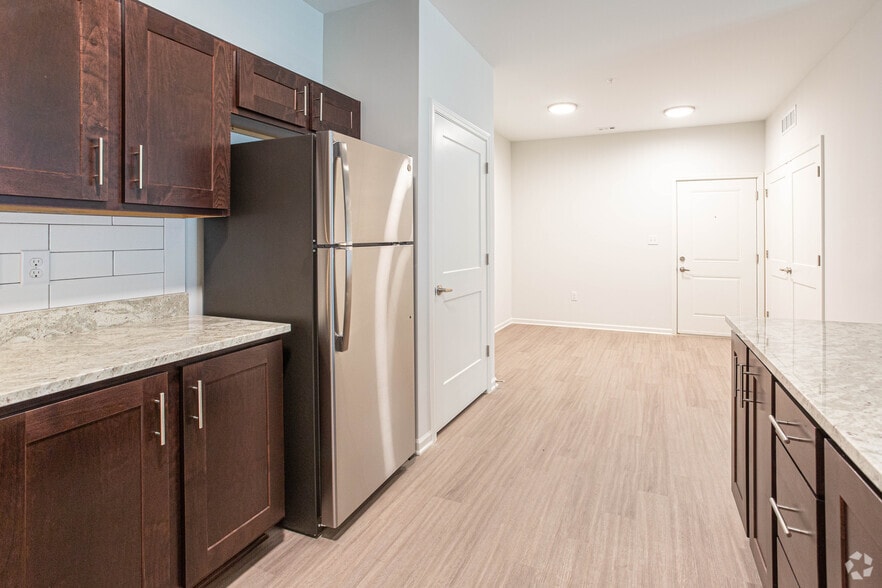 Frontgate Apartments 7400 Snow Bend Louisville KY 40228 Apartment