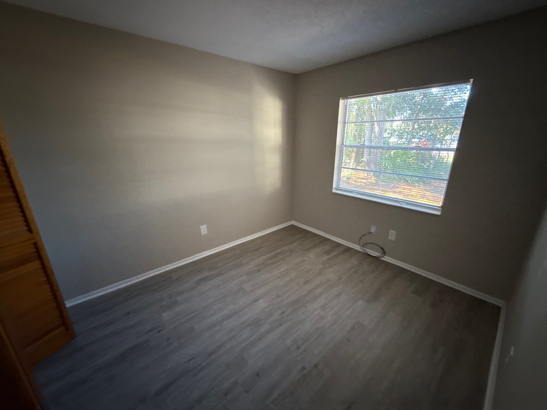 Building Photo - 2374 S Sandburg Pt