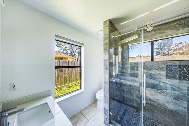 Building Photo - 19519 Mallard Lake Ln