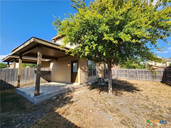 Building Photo - 1032 Brown Rock Dr